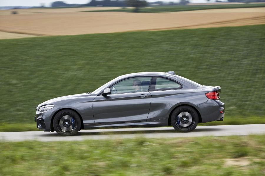  BMW M240i xDrive Coupe 2017 года  (WW) (фото 63 из 116)